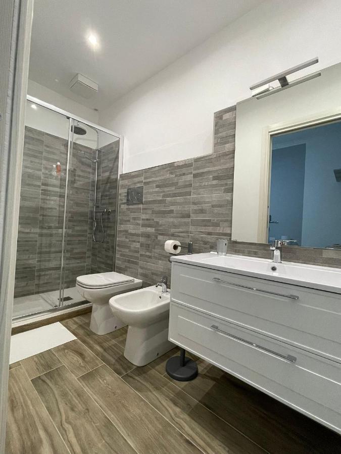 A Bone Guest House Catania Bagian luar foto