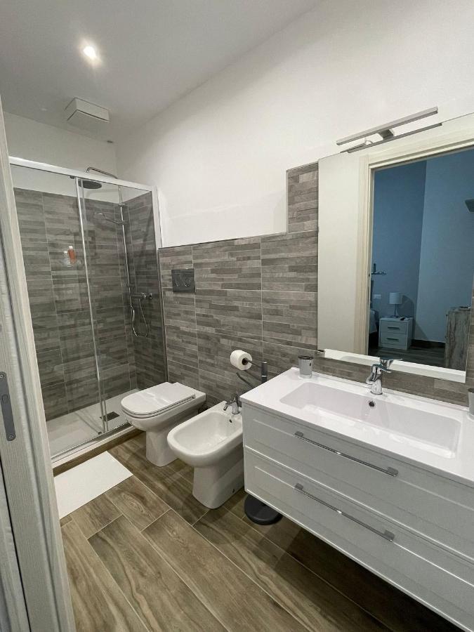 A Bone Guest House Catania Bagian luar foto