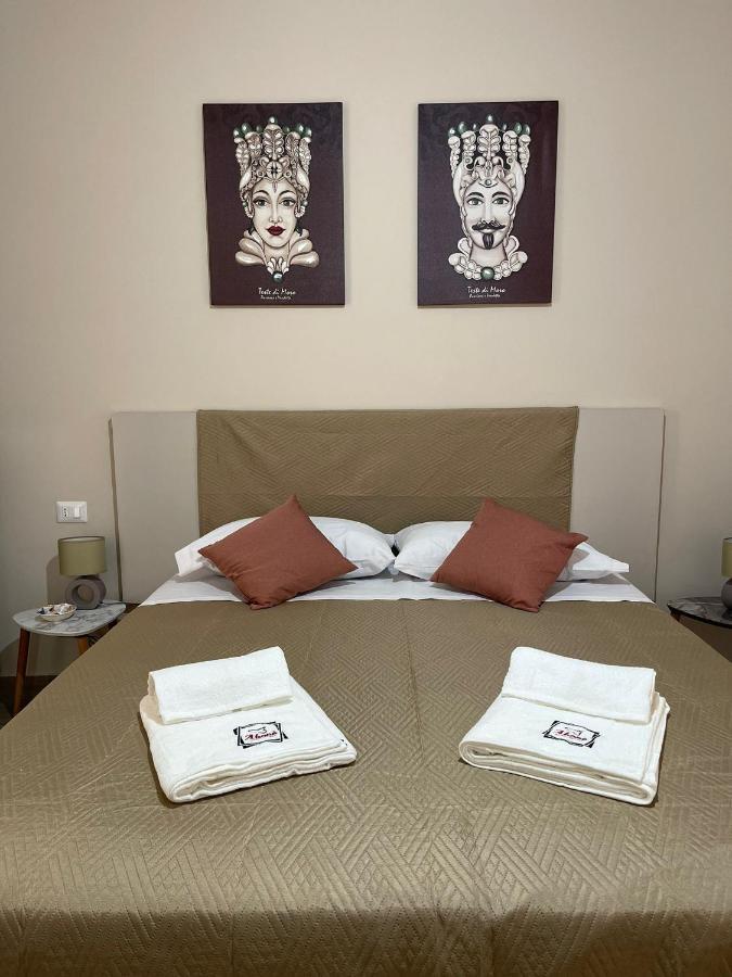 A Bone Guest House Catania Bagian luar foto